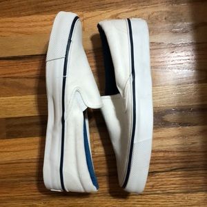 Men’s St. John’s Bay white slip on shoes